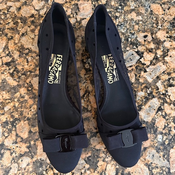 Salvatore FERRAGAMO Vara Dots mesh black pumps - Picture 7 of 8